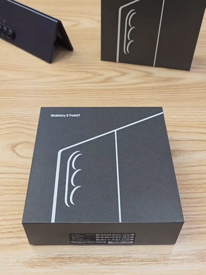 Z Fold 7 256giga ram12